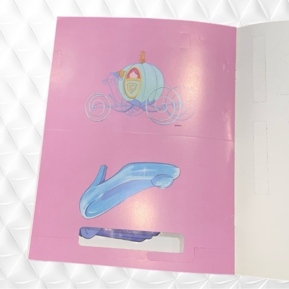 Vintage Walt Disney’s Sleeping Beauty Golden Book Paper Doll’s - Picture 10 of 10